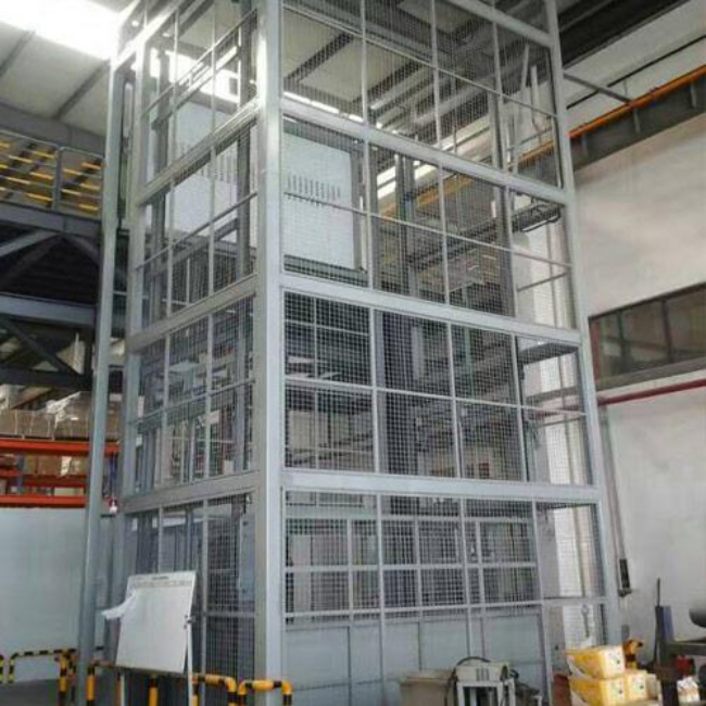 三才镇导轨式升降平台货梯